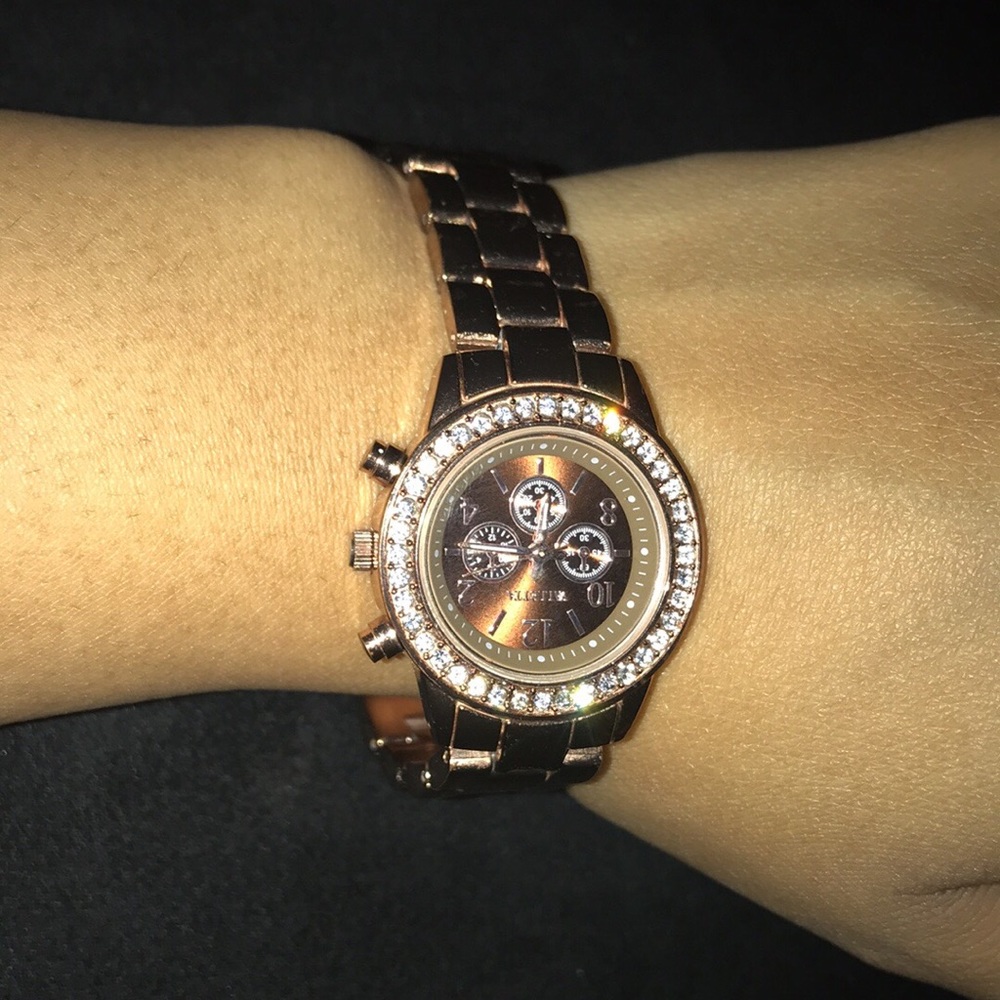 Dark gold rose watch
